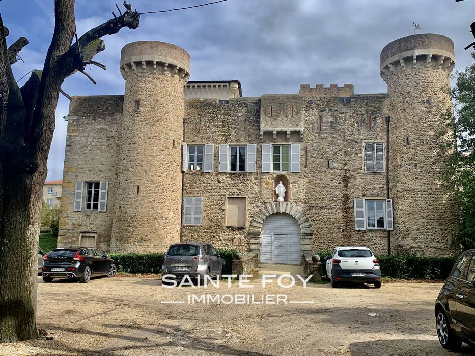 2022343 image1 - Sainte Foy Immobilier - Ce sont des agences immobilières dans l'Ouest Lyonnais spécialisées dans la location de maison ou d'appartement et la vente de propriété de prestige.
