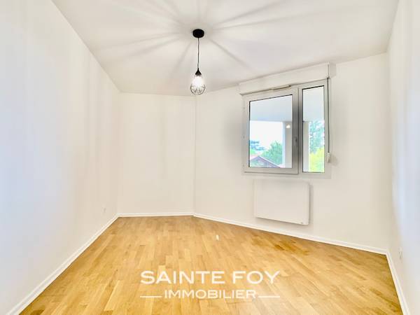 2022160 image8 - Sainte Foy Immobilier - Ce sont des agences immobilières dans l'Ouest Lyonnais spécialisées dans la location de maison ou d'appartement et la vente de propriété de prestige.