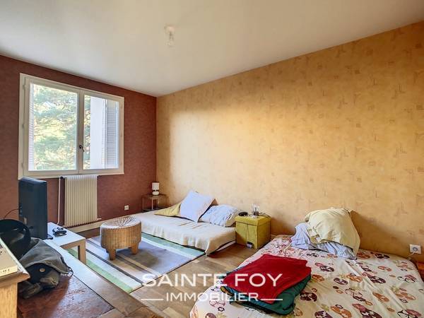 2022252 image6 - Sainte Foy Immobilier - Ce sont des agences immobilières dans l'Ouest Lyonnais spécialisées dans la location de maison ou d'appartement et la vente de propriété de prestige.