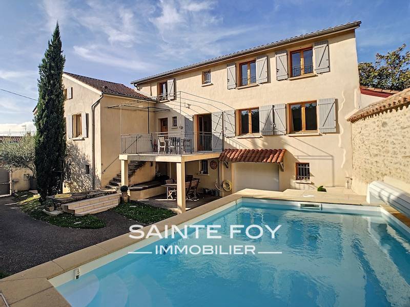 2022399 image1 - Sainte Foy Immobilier - Ce sont des agences immobilières dans l'Ouest Lyonnais spécialisées dans la location de maison ou d'appartement et la vente de propriété de prestige.