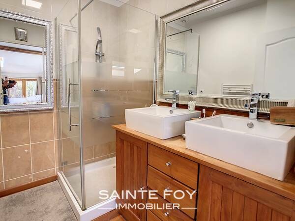 2022399 image6 - Sainte Foy Immobilier - Ce sont des agences immobilières dans l'Ouest Lyonnais spécialisées dans la location de maison ou d'appartement et la vente de propriété de prestige.