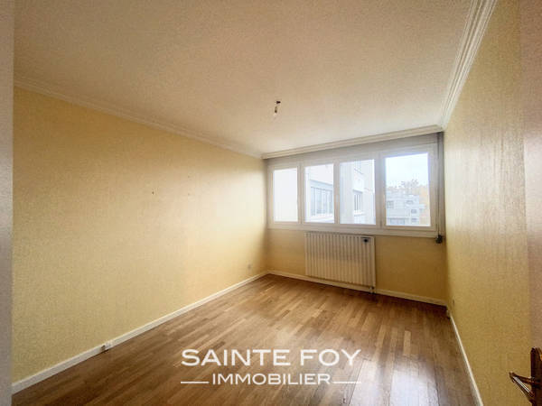 2022067 image8 - Sainte Foy Immobilier - Ce sont des agences immobilières dans l'Ouest Lyonnais spécialisées dans la location de maison ou d'appartement et la vente de propriété de prestige.