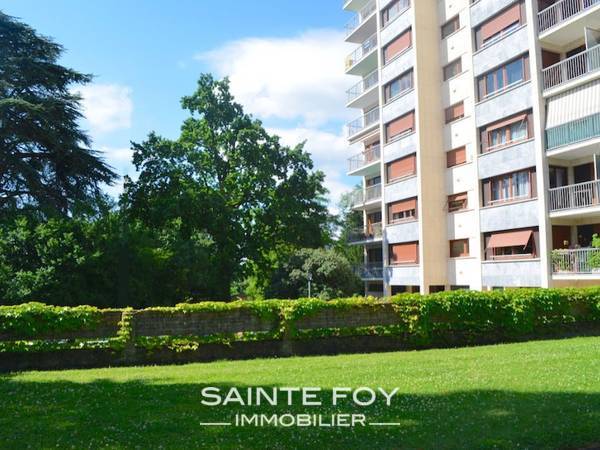 2022390 image4 - Sainte Foy Immobilier - Ce sont des agences immobilières dans l'Ouest Lyonnais spécialisées dans la location de maison ou d'appartement et la vente de propriété de prestige.