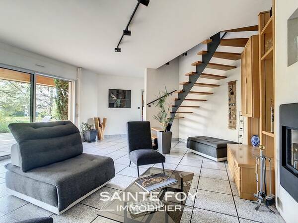 2022417 image4 - Sainte Foy Immobilier - Ce sont des agences immobilières dans l'Ouest Lyonnais spécialisées dans la location de maison ou d'appartement et la vente de propriété de prestige.