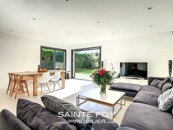 2022079 image4 - Sainte Foy Immobilier - Ce sont des agences immobilières dans l'Ouest Lyonnais spécialisées dans la location de maison ou d'appartement et la vente de propriété de prestige.