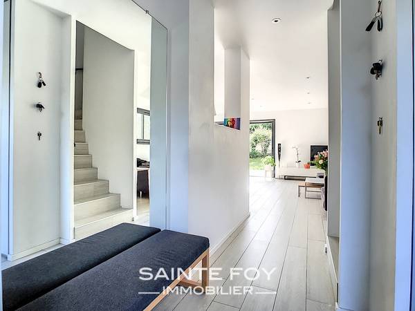 2022079 image7 - Sainte Foy Immobilier - Ce sont des agences immobilières dans l'Ouest Lyonnais spécialisées dans la location de maison ou d'appartement et la vente de propriété de prestige.