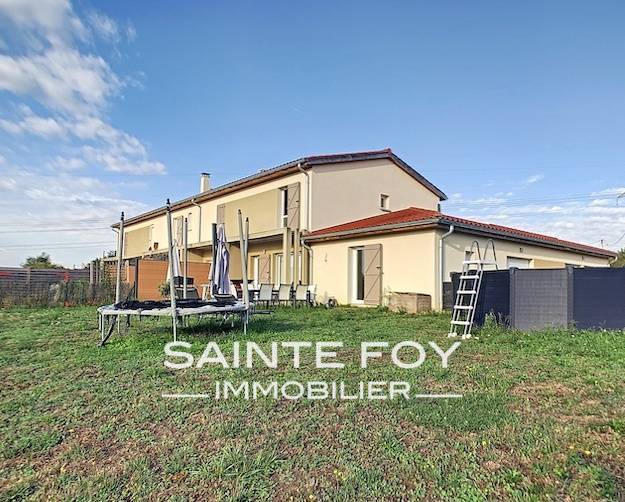 2022294 image1 - Sainte Foy Immobilier - Ce sont des agences immobilières dans l'Ouest Lyonnais spécialisées dans la location de maison ou d'appartement et la vente de propriété de prestige.