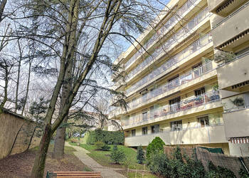 2022443 image1 - Sainte Foy Immobilier - Ce sont des agences immobilières dans l'Ouest Lyonnais spécialisées dans la location de maison ou d'appartement et la vente de propriété de prestige.