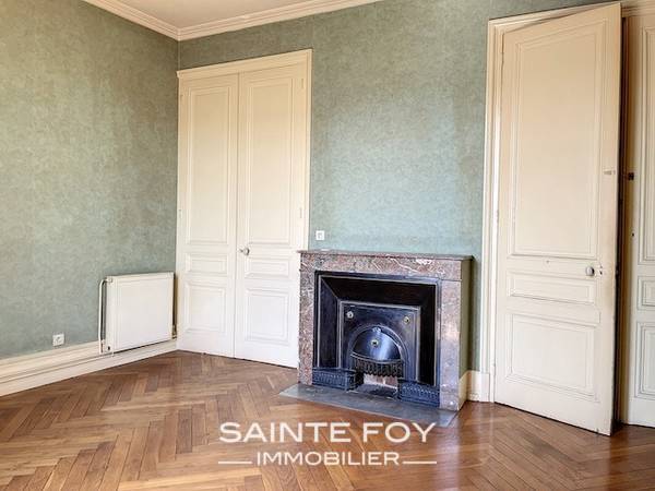 2022507 image8 - Sainte Foy Immobilier - Ce sont des agences immobilières dans l'Ouest Lyonnais spécialisées dans la location de maison ou d'appartement et la vente de propriété de prestige.