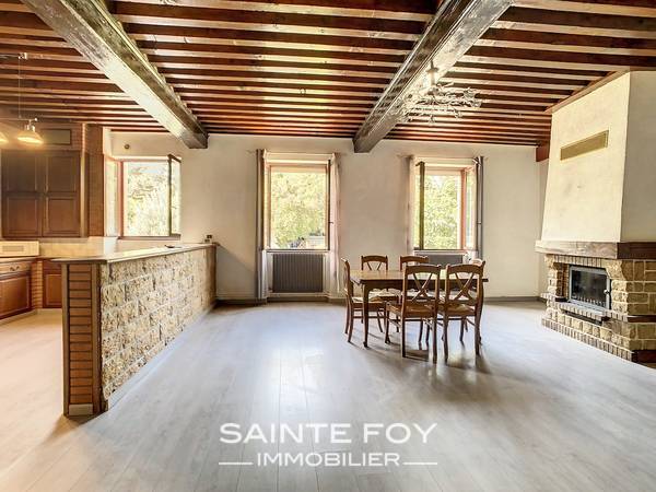 2022086 image8 - Sainte Foy Immobilier - Ce sont des agences immobilières dans l'Ouest Lyonnais spécialisées dans la location de maison ou d'appartement et la vente de propriété de prestige.