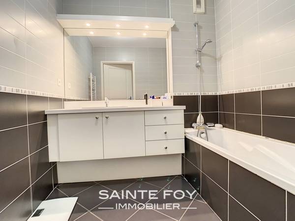 2022459 image5 - Sainte Foy Immobilier - Ce sont des agences immobilières dans l'Ouest Lyonnais spécialisées dans la location de maison ou d'appartement et la vente de propriété de prestige.