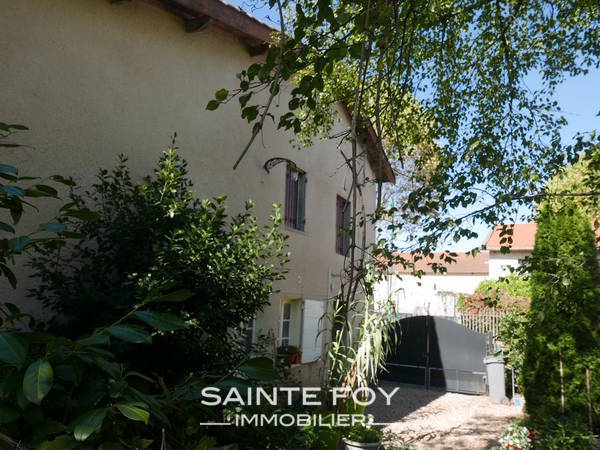 2022454 image5 - Sainte Foy Immobilier - Ce sont des agences immobilières dans l'Ouest Lyonnais spécialisées dans la location de maison ou d'appartement et la vente de propriété de prestige.