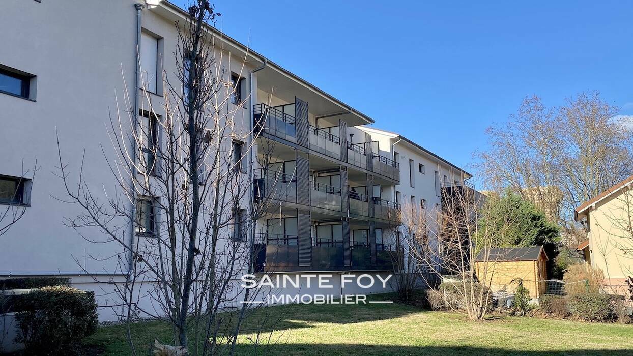 2022542 image1 - Sainte Foy Immobilier - Ce sont des agences immobilières dans l'Ouest Lyonnais spécialisées dans la location de maison ou d'appartement et la vente de propriété de prestige.