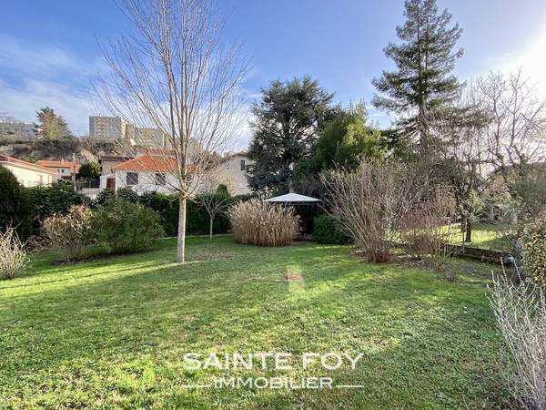 2022591 image2 - Sainte Foy Immobilier - Ce sont des agences immobilières dans l'Ouest Lyonnais spécialisées dans la location de maison ou d'appartement et la vente de propriété de prestige.