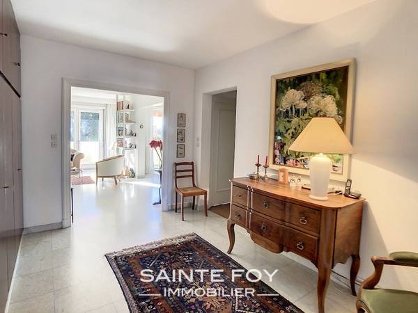 2022586 image6 - Sainte Foy Immobilier - Ce sont des agences immobilières dans l'Ouest Lyonnais spécialisées dans la location de maison ou d'appartement et la vente de propriété de prestige.