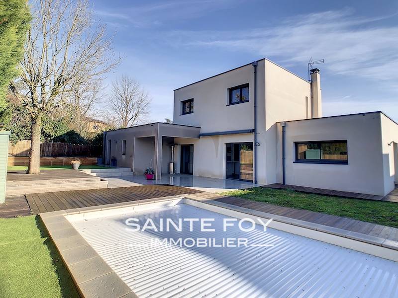 2022601 image1 - Sainte Foy Immobilier - Ce sont des agences immobilières dans l'Ouest Lyonnais spécialisées dans la location de maison ou d'appartement et la vente de propriété de prestige.