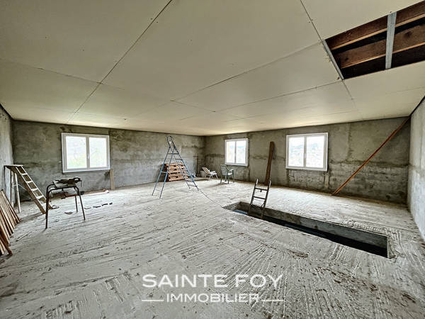 2022049 image5 - Sainte Foy Immobilier - Ce sont des agences immobilières dans l'Ouest Lyonnais spécialisées dans la location de maison ou d'appartement et la vente de propriété de prestige.