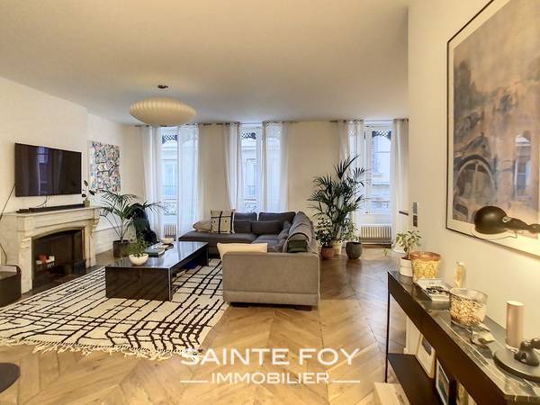 2022636 image8 - Sainte Foy Immobilier - Ce sont des agences immobilières dans l'Ouest Lyonnais spécialisées dans la location de maison ou d'appartement et la vente de propriété de prestige.