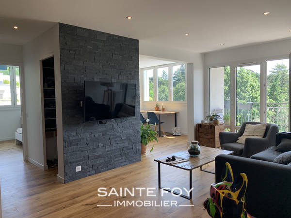 2022495 image7 - Sainte Foy Immobilier - Ce sont des agences immobilières dans l'Ouest Lyonnais spécialisées dans la location de maison ou d'appartement et la vente de propriété de prestige.