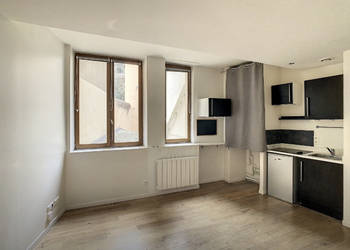 2022672 image1 - Sainte Foy Immobilier - Ce sont des agences immobilières dans l'Ouest Lyonnais spécialisées dans la location de maison ou d'appartement et la vente de propriété de prestige.
