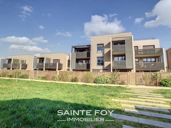2022506 image8 - Sainte Foy Immobilier - Ce sont des agences immobilières dans l'Ouest Lyonnais spécialisées dans la location de maison ou d'appartement et la vente de propriété de prestige.