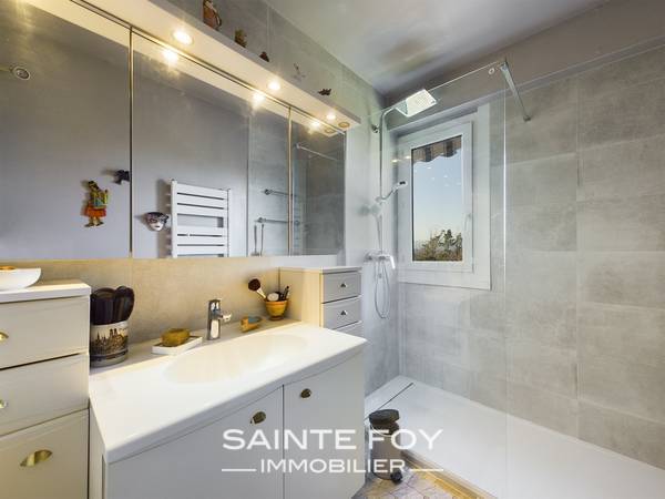 2022272 image7 - Sainte Foy Immobilier - Ce sont des agences immobilières dans l'Ouest Lyonnais spécialisées dans la location de maison ou d'appartement et la vente de propriété de prestige.