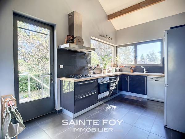 2022686 image5 - Sainte Foy Immobilier - Ce sont des agences immobilières dans l'Ouest Lyonnais spécialisées dans la location de maison ou d'appartement et la vente de propriété de prestige.