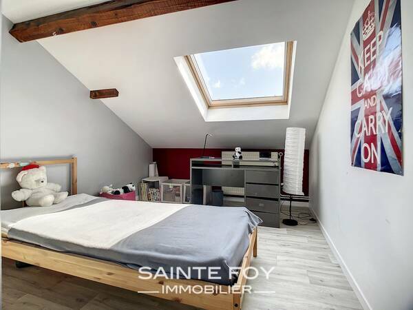 2022686 image10 - Sainte Foy Immobilier - Ce sont des agences immobilières dans l'Ouest Lyonnais spécialisées dans la location de maison ou d'appartement et la vente de propriété de prestige.
