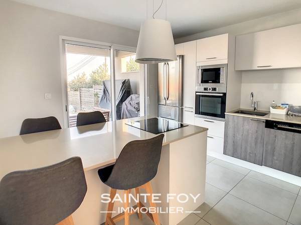 2021878 image4 - Sainte Foy Immobilier - Ce sont des agences immobilières dans l'Ouest Lyonnais spécialisées dans la location de maison ou d'appartement et la vente de propriété de prestige.