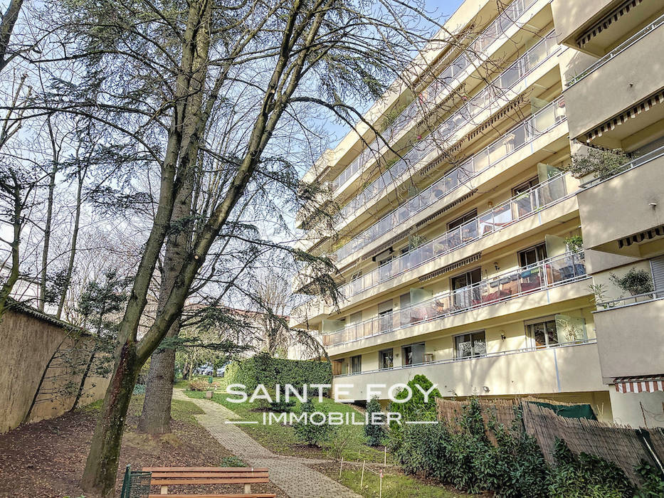 2022699 image1 - Sainte Foy Immobilier - Ce sont des agences immobilières dans l'Ouest Lyonnais spécialisées dans la location de maison ou d'appartement et la vente de propriété de prestige.