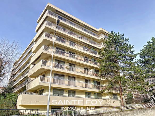 2022699 image7 - Sainte Foy Immobilier - Ce sont des agences immobilières dans l'Ouest Lyonnais spécialisées dans la location de maison ou d'appartement et la vente de propriété de prestige.