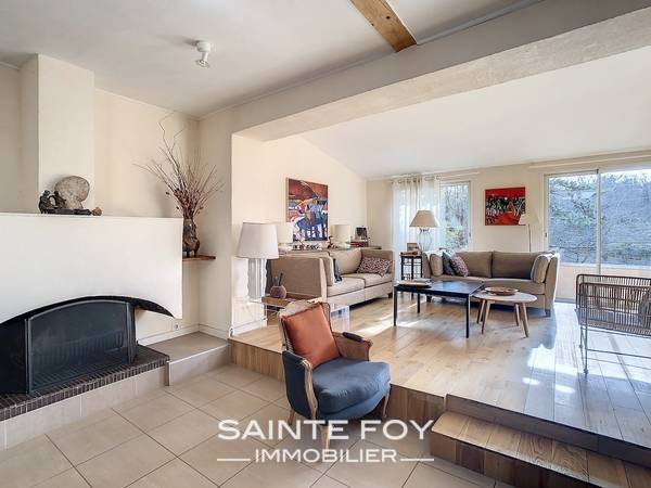 2022549 image2 - Sainte Foy Immobilier - Ce sont des agences immobilières dans l'Ouest Lyonnais spécialisées dans la location de maison ou d'appartement et la vente de propriété de prestige.