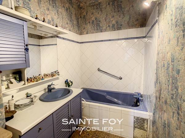 2022954 image9 - Sainte Foy Immobilier - Ce sont des agences immobilières dans l'Ouest Lyonnais spécialisées dans la location de maison ou d'appartement et la vente de propriété de prestige.