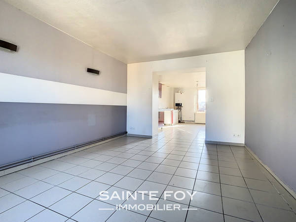 2022477 image8 - Sainte Foy Immobilier - Ce sont des agences immobilières dans l'Ouest Lyonnais spécialisées dans la location de maison ou d'appartement et la vente de propriété de prestige.