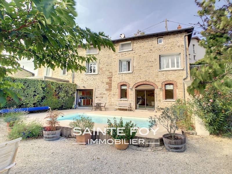 2022963 image1 - Sainte Foy Immobilier - Ce sont des agences immobilières dans l'Ouest Lyonnais spécialisées dans la location de maison ou d'appartement et la vente de propriété de prestige.