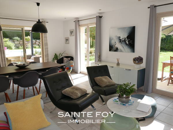 17532 image6 - Sainte Foy Immobilier - Ce sont des agences immobilières dans l'Ouest Lyonnais spécialisées dans la location de maison ou d'appartement et la vente de propriété de prestige.