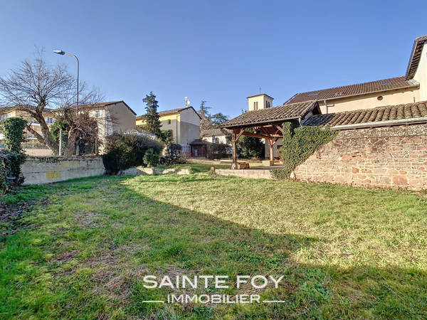 2023333 image9 - Sainte Foy Immobilier - Ce sont des agences immobilières dans l'Ouest Lyonnais spécialisées dans la location de maison ou d'appartement et la vente de propriété de prestige.