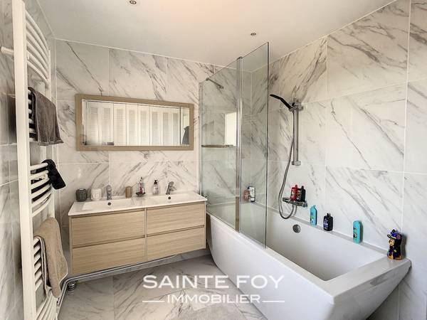 2023334 image6 - Sainte Foy Immobilier - Ce sont des agences immobilières dans l'Ouest Lyonnais spécialisées dans la location de maison ou d'appartement et la vente de propriété de prestige.