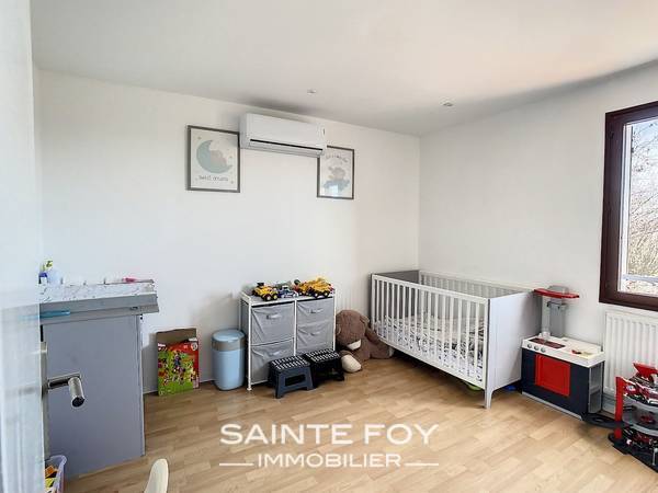2023334 image7 - Sainte Foy Immobilier - Ce sont des agences immobilières dans l'Ouest Lyonnais spécialisées dans la location de maison ou d'appartement et la vente de propriété de prestige.