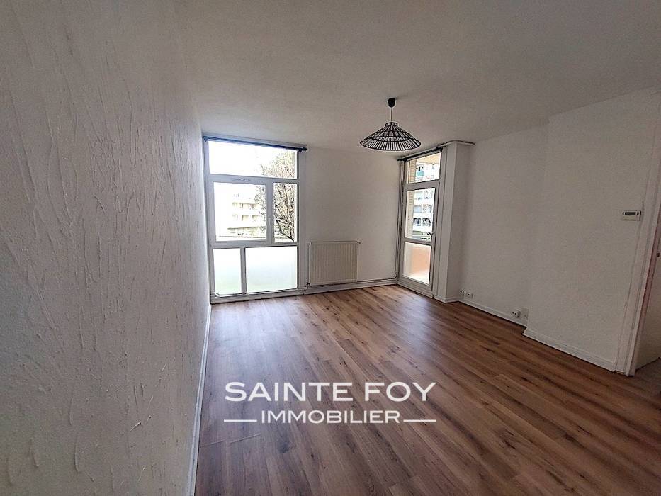 2022394 image1 - Sainte Foy Immobilier - Ce sont des agences immobilières dans l'Ouest Lyonnais spécialisées dans la location de maison ou d'appartement et la vente de propriété de prestige.