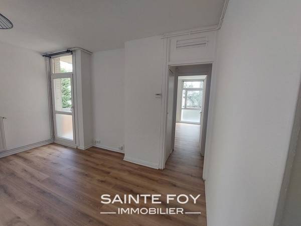 2022394 image8 - Sainte Foy Immobilier - Ce sont des agences immobilières dans l'Ouest Lyonnais spécialisées dans la location de maison ou d'appartement et la vente de propriété de prestige.