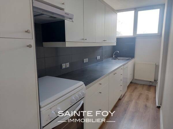 2022394 image2 - Sainte Foy Immobilier - Ce sont des agences immobilières dans l'Ouest Lyonnais spécialisées dans la location de maison ou d'appartement et la vente de propriété de prestige.