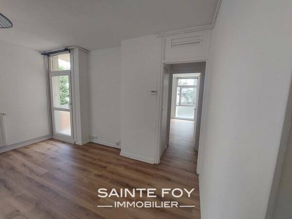 2022394 image7 - Sainte Foy Immobilier - Ce sont des agences immobilières dans l'Ouest Lyonnais spécialisées dans la location de maison ou d'appartement et la vente de propriété de prestige.
