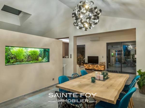 2023365 image2 - Sainte Foy Immobilier - Ce sont des agences immobilières dans l'Ouest Lyonnais spécialisées dans la location de maison ou d'appartement et la vente de propriété de prestige.