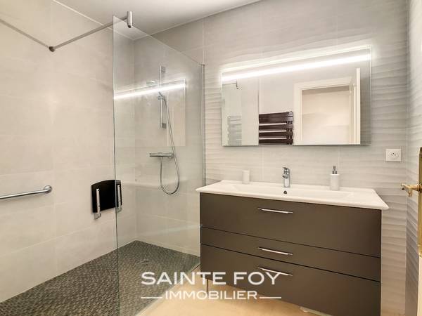 2023387 image7 - Sainte Foy Immobilier - Ce sont des agences immobilières dans l'Ouest Lyonnais spécialisées dans la location de maison ou d'appartement et la vente de propriété de prestige.