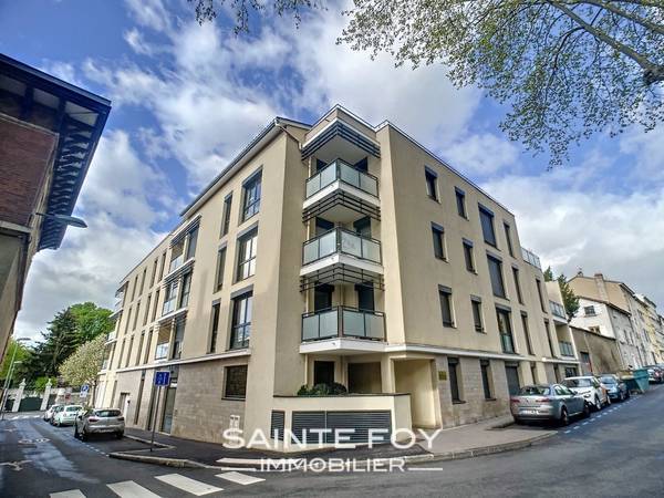 2023376 image2 - Sainte Foy Immobilier - Ce sont des agences immobilières dans l'Ouest Lyonnais spécialisées dans la location de maison ou d'appartement et la vente de propriété de prestige.