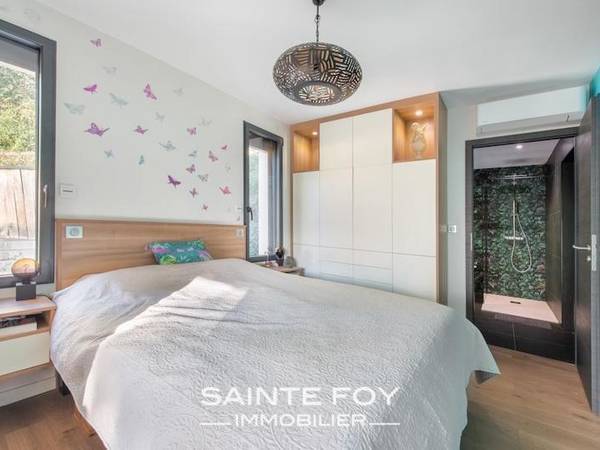 2022707 image5 - Sainte Foy Immobilier - Ce sont des agences immobilières dans l'Ouest Lyonnais spécialisées dans la location de maison ou d'appartement et la vente de propriété de prestige.