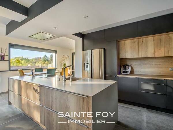 2022707 image4 - Sainte Foy Immobilier - Ce sont des agences immobilières dans l'Ouest Lyonnais spécialisées dans la location de maison ou d'appartement et la vente de propriété de prestige.