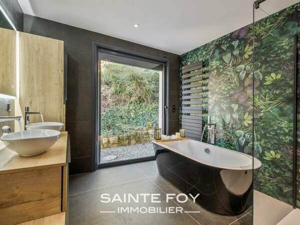 2022707 image6 - Sainte Foy Immobilier - Ce sont des agences immobilières dans l'Ouest Lyonnais spécialisées dans la location de maison ou d'appartement et la vente de propriété de prestige.