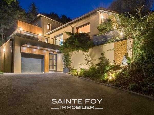 2022707 image10 - Sainte Foy Immobilier - Ce sont des agences immobilières dans l'Ouest Lyonnais spécialisées dans la location de maison ou d'appartement et la vente de propriété de prestige.